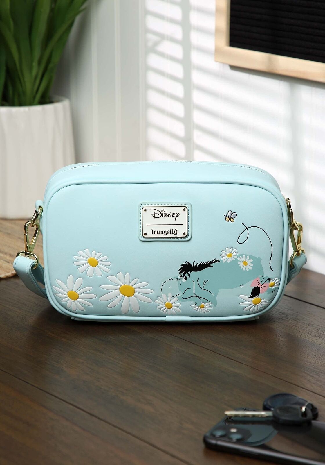 Loungefly Winnie the Pooh Daisy Friends Crossbody Bag Light Blue