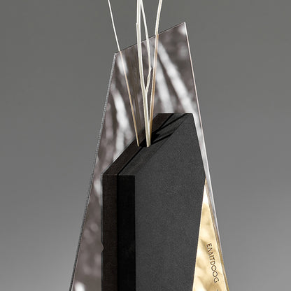 Modern Black Wood Geometric Mantel Clock – Tabletop Abstract Timepiece